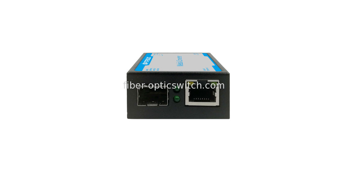 SFP Slot Mini Fiber Media Converter With 10 / 100 / 1000M RJ45 Interface